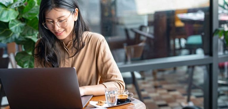 5 Habits of Highly Self-Aware Students to Succeed in Academia & Beyond