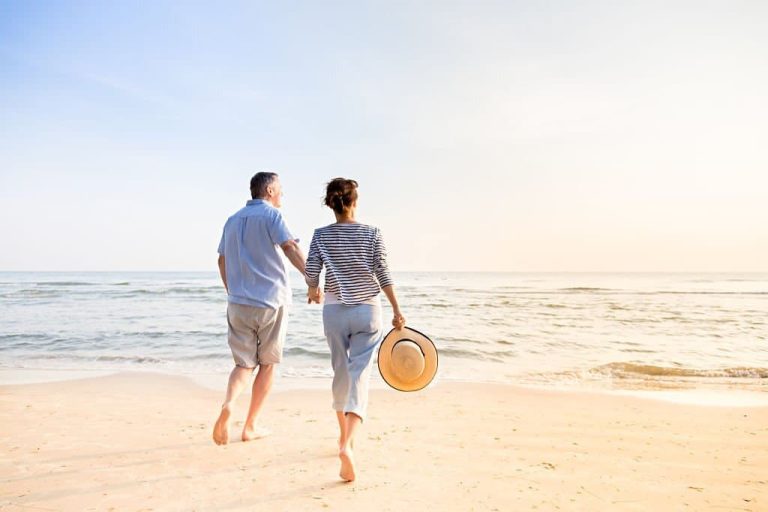 Dating in Your 50s: Online Apps and Tips for Finding Love