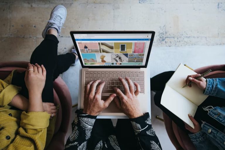 A Step-By-Step Guide On How To Start a Business and Make It Successful
