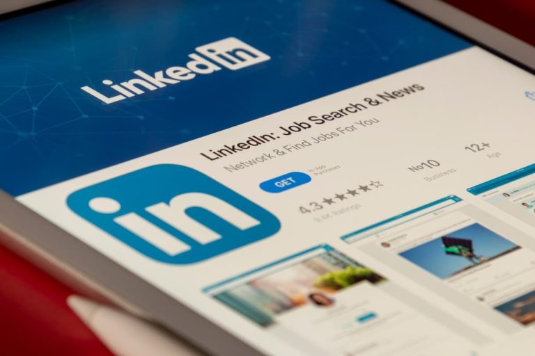 7 Tips for a Better LinkedIn Profile