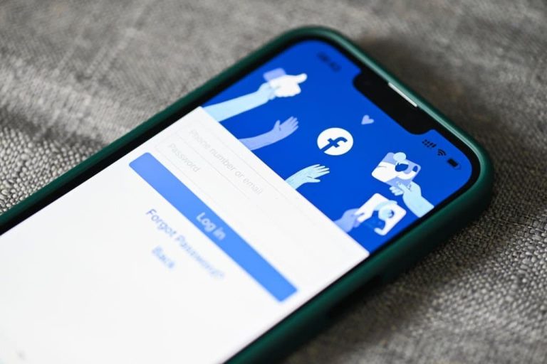 Uncovering the Truth: Are Secret Conversations on Facebook Is Cheating?