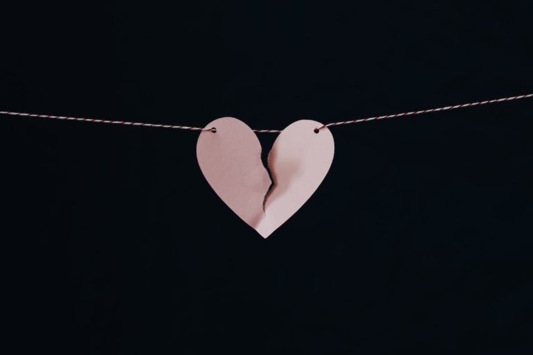 How To Go Through A Divorce? 4 Pieces Of Advice