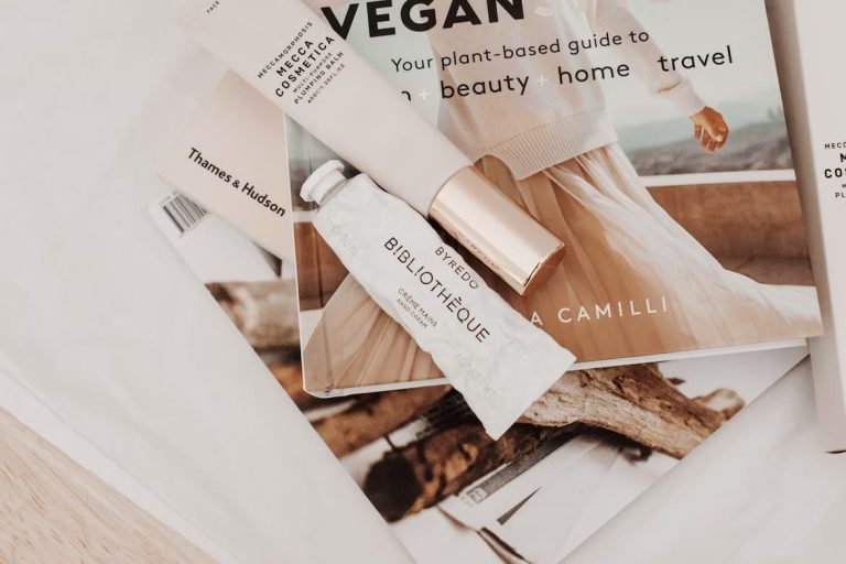 Choosing the Right Foundation for Your Skin Type: A Guide to Enhance Your Beauty with Cosmetic Tube Manufacturer Products