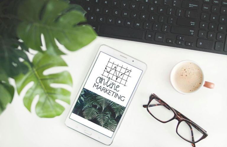 Building a Community: Cultivating Loyalty and Advocacy for Your Business on Instagram